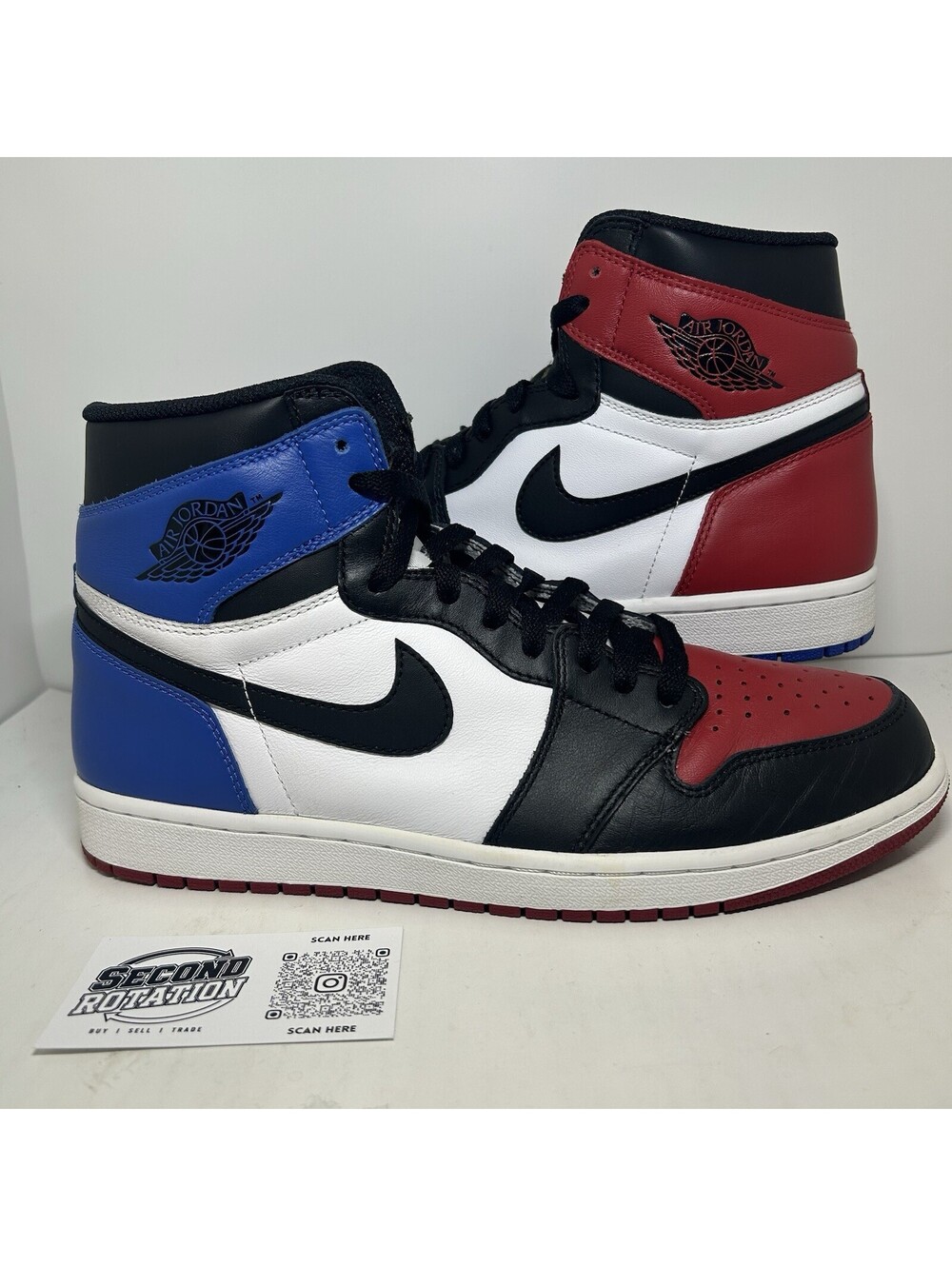 Air Jordan 1 Retro Top 3 2016 - Size 11 - (555088-026)